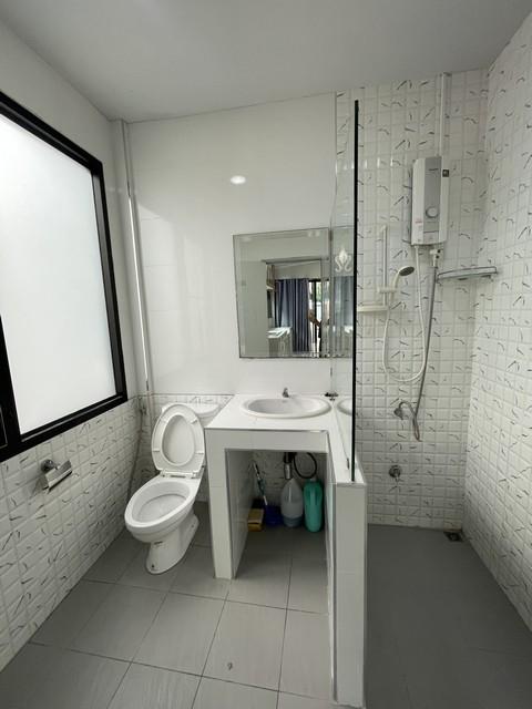 ด่วนกลับมาว่าง ให้เช่า หมู่บ้าน ต.รวมโชค โชคชัย 4 ซอย 56 ลาดพร้าว ลาดพร้าววังหิน ใกล้MRTโชคชัย 4 เลียบด่วน เหมาสำหรับพักอาศัย รับออฟฟิศนามบุคคลเท่านั้ 2