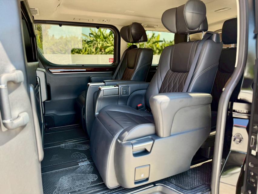 TOYOTA MAJESTY 2.8 GRANDE ปี 2020 10