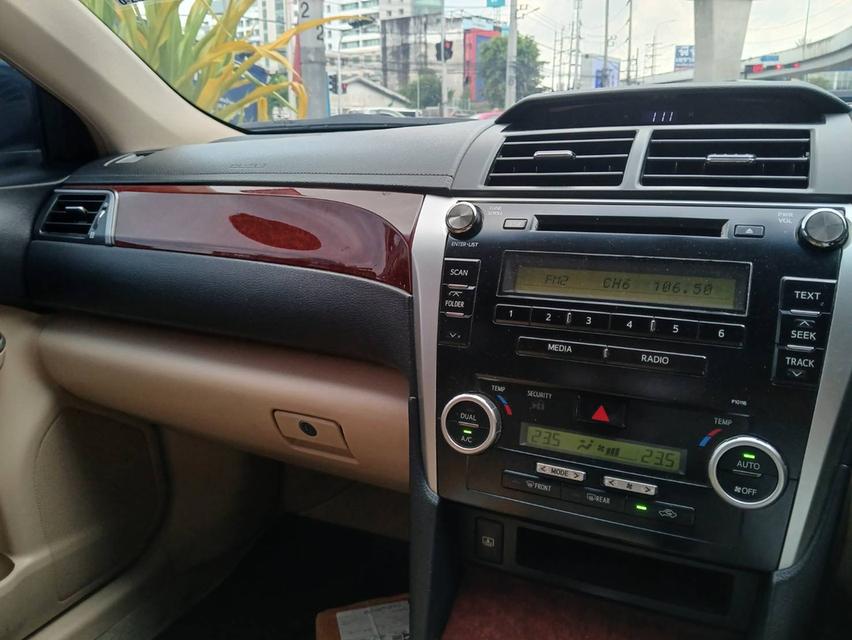 2012 มือเดียว Toyota Camry  11