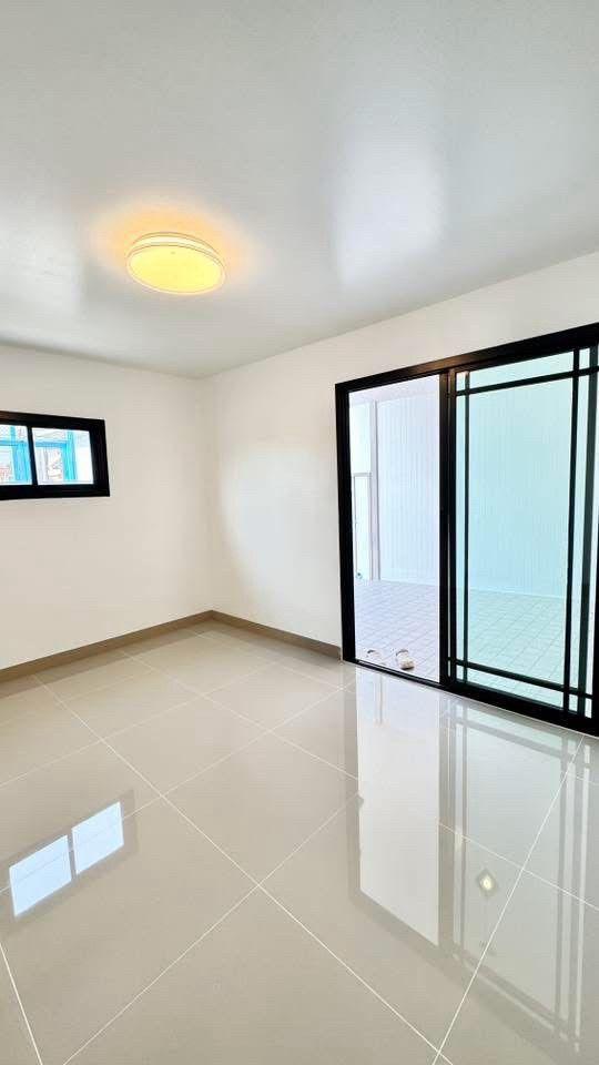 หมู่บ้านตะวันงาม ซอยกันตนาบางใหญ่ 4