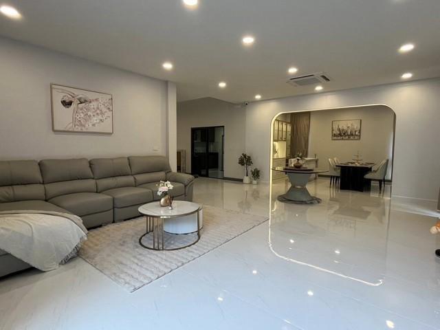 PB5309 ให้เช่าบ้านเดี่ยว หมู่บ้าน เดอะ ซิตี้ บางนา ติด Mega บางนา Fully furnished บ้านสวยพร้อมเข้าอยู่ 4