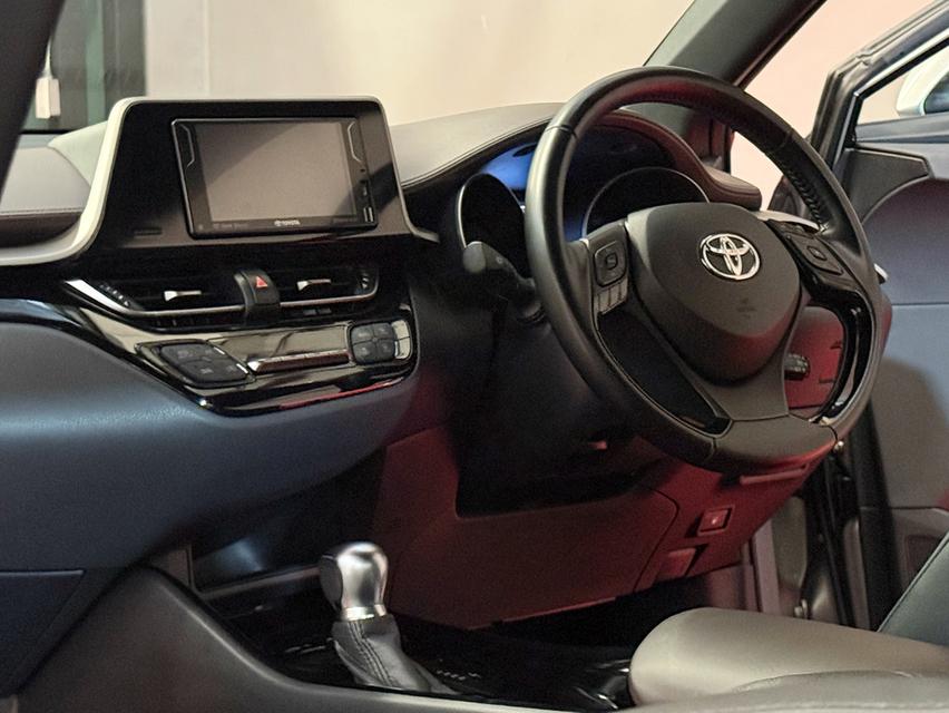 2019 TOYOTA CHR 1.8 MID รุ่น TOP เบนซิน รถมือเดียวออกป้ายแดง รถวิ่งน้อย สภาพป้ายแดง รถไม่เคยมีอุบัติเหตุครับ รูปที่ 12