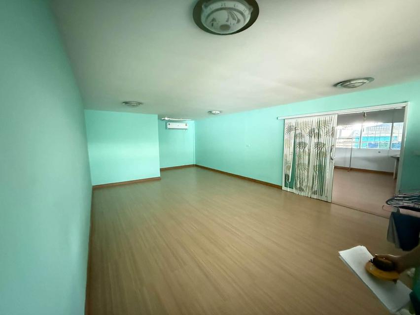 ให้เช่าโกดัง/คลังสินค้าพร้อมสำนักงานใกล้ถนนเพชรเกษม - เขตบางแค กรุงเทพ BK0969-715 6