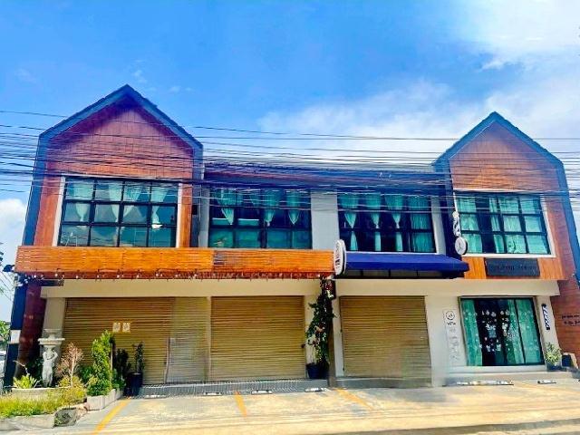 ตลาดกิ่งแก้ว 1.5 กม.อาคารพาณิชย์ 2 ชั้น ติดถนนใหญ่ Windmill 188 ตร.ม.2 น้ำ.วิวบ่อน้ำกว้าง เหมาะสำหรับออฟฟิศ ร้านอาหาร 3