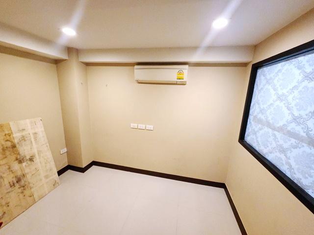 เดอะไนน์ พระราม 9 3.3 กม.ให้เช่าชั้น1 ของโรงแรม 44 ตร.ม.14 ตร.วา TMRTสีส้ม รามคำแหง12-24 100ม. HE MALL รามคำแหง 200ม. 7