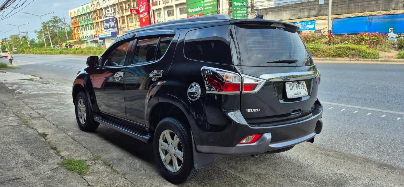 ช้าหมดอดแน่นอน! ‼️ MU-X 3.0 ตัวท็อป ขับ 4 (4x4) ปี 2015 ไมล์แสนต้นแท้ สภาพเนียนกริ๊บ หาอยู่รีบเลยครับ รูปย่อยที่ 3