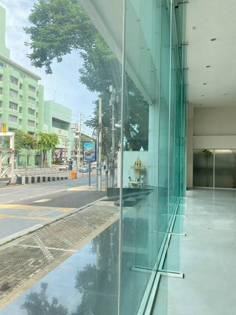 ให้เช่าอาคาร 2 ชั้นครึ่ง 1,050 ตรม. ทำเลทองใจกลางเมือง ติดถนนศรีอยุธยา พร้อมที่จอดรถ 10 คัน ใกล้ BTS พญาไท 300 เมตร 5
