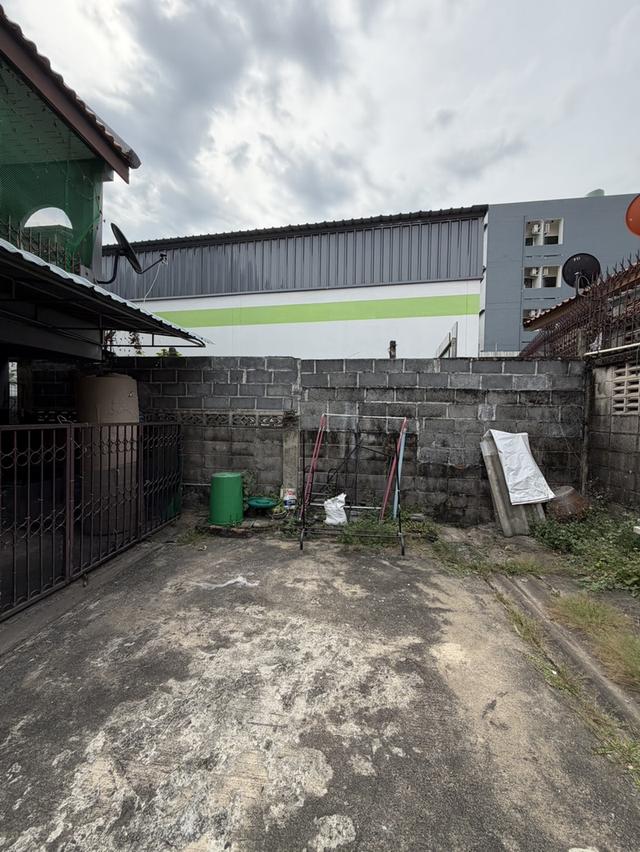 [For Sale] 2-Storey Townhouse, Suthisan, Near MRT Suthisan รูปที่ 11