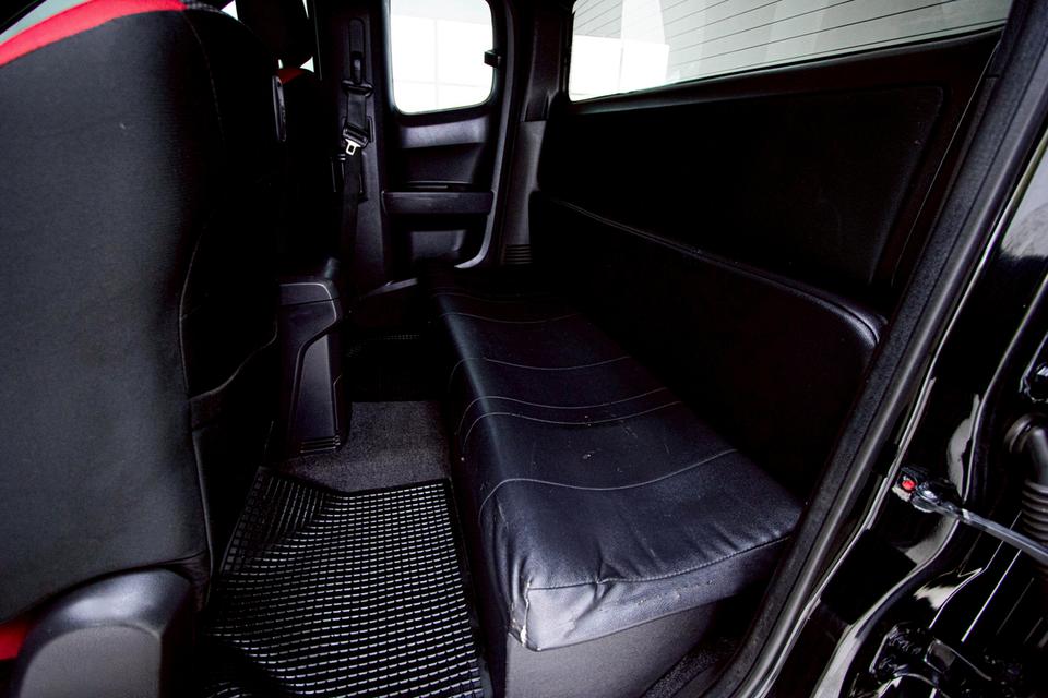  ISUZU D-MAX 2.5 VGS Z X-series SPACECAB   2013  9