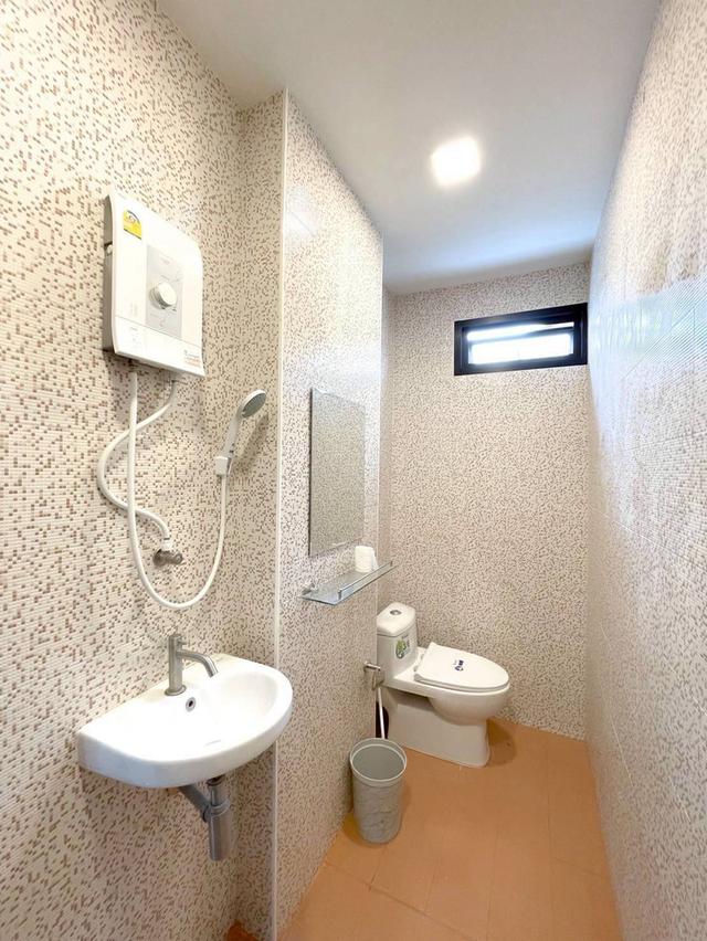 ขายทาวน์โฮม 3 ชั้น ใกล้หมู่บ้านนักกีฬาแหลมทอง บ้านรีโนเวทใหม่พร้อมอยู่ (N.1874) 12