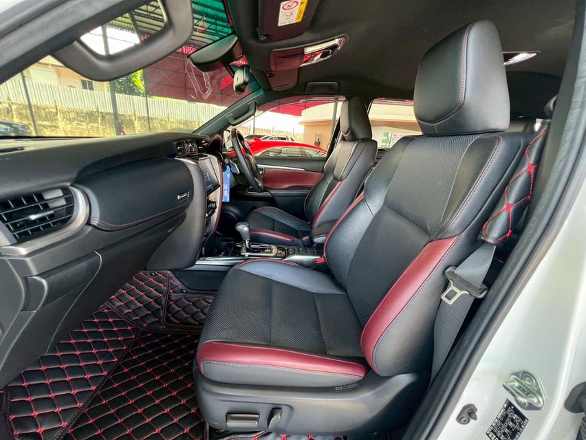 TOYOTA FORTUNER 2.4 LEGENDER BLACK TOP ปี 2022  9