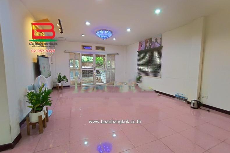  บ้านเดี่ยว หมู่บ้าน ชัยพัฒน์ เนื้อที่ 64 ตรว. ซอยพหลโยธิน 54/1 แยก 4-44 ถนนพหลโยธิน แขวงสายไหม เขตสายไหม กรุงเทพฯ 6