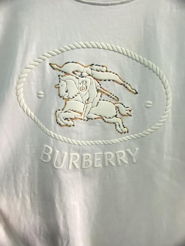 เสื้อ BURBERRY สีขาว มือสอง ของแท้ รูปที่ 2