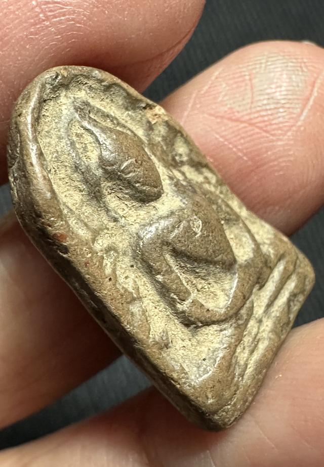 พระกำแพงซุ้มกอพิมพ์กลาง รูปที่ 4