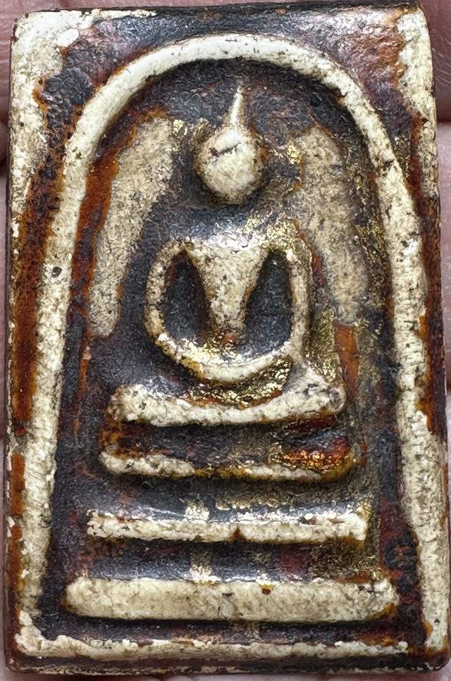 พระสมเด็จพิมพ์ใหญ่ มีคราบลงชาด ทอง เดิม 8