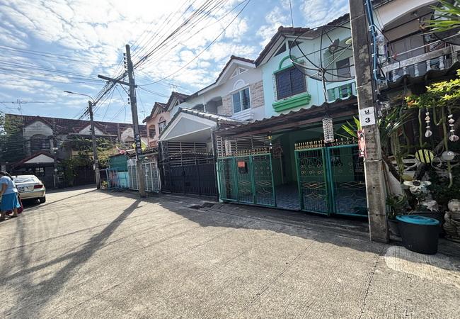 ขายทาวน์เฮ้าส์ หมู่บ้านเทพประทาน ถนนสรงประภา เขตดอนเมือง กรุงเทพมหานคร 2