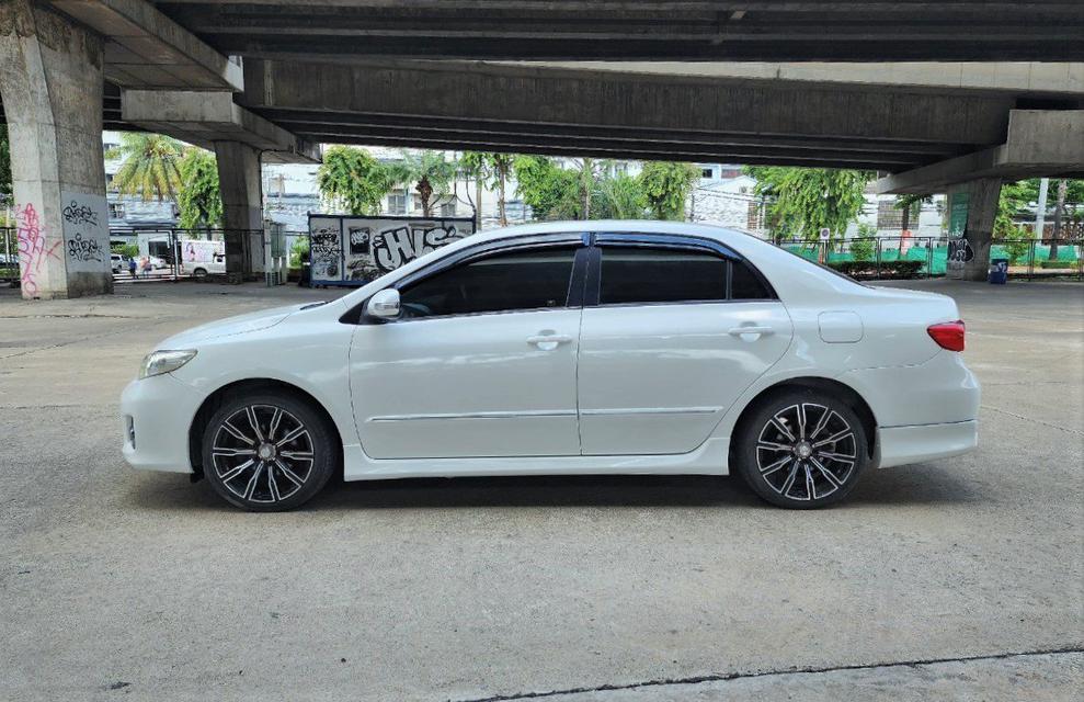 Toyota Corolla Altis 1.6 E CNG auto ปี 2011 3