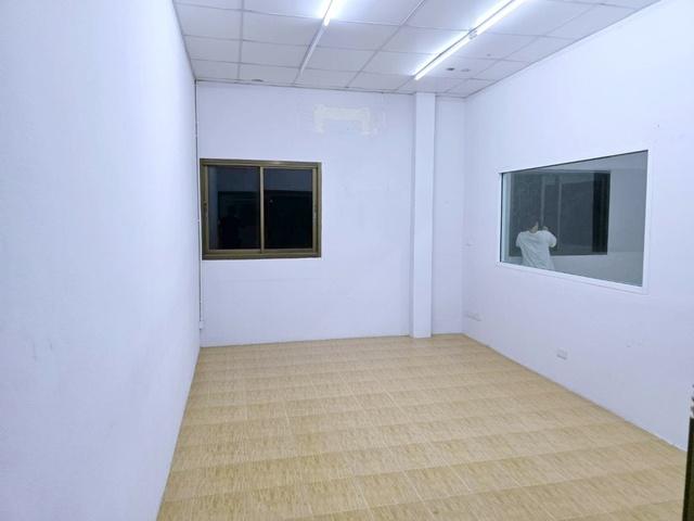 ถ.เอกชัย81-87 ใกล้ Big C บางบอน 900 ม. และ ตลาดปิ่นทอง 1 กม. เดินทางสะดวกเชื่อมต่อพระราม 2 กัลปพฤกษ์ 300 ตร.ว. 800 ตร.ม. 6