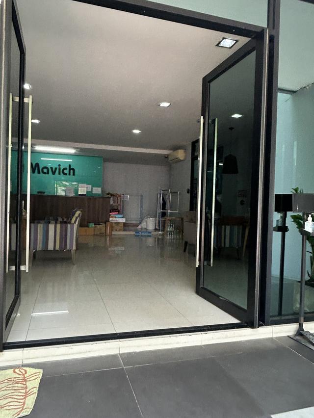 ขายด่วน ดิไอซิสคอนโด โคราช 33.39 ตรม. 1 ห้องนอน 1 ห้องรับแขก 1 ห้องน้ำ 1 ห้องคร้ว เดินทางสะดวกร้้วติด รพ.มหาราช 1