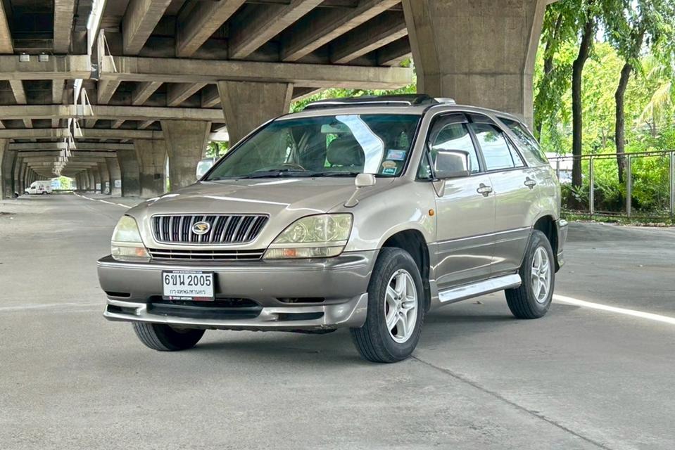 Toyota Harrier 3.0 Four AT ปี 2004