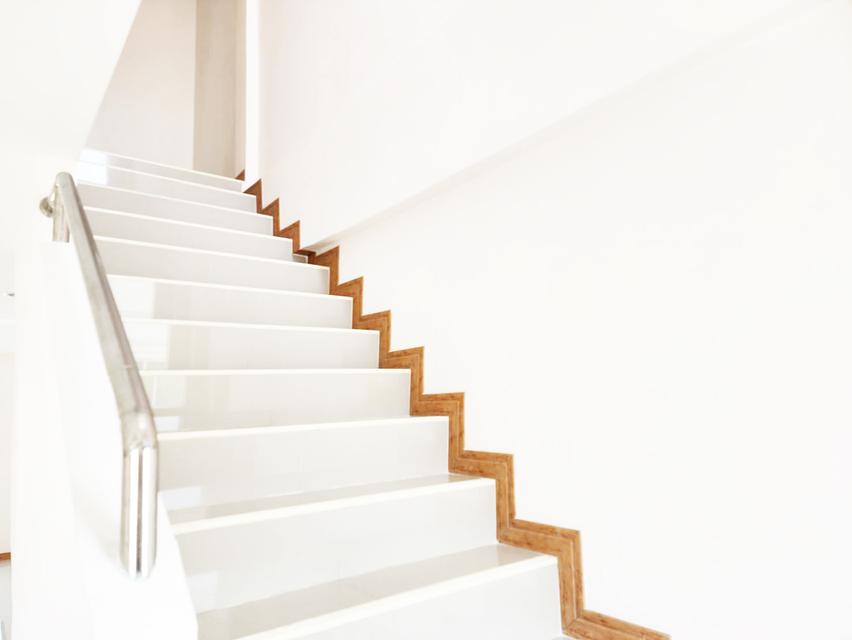 ให้เช่า อาคารพาณิชย์ 3 ชั้น ทำเลติดถนน ใกล้ตลาดลาดสวาย ลำลูกกา คลอง 4 ปทุมธานี หน้ากว้าง จอดรถสะดวก มีประตูกระจก พร้อมทำธุรกิจและพักอาศัย shophouse 13