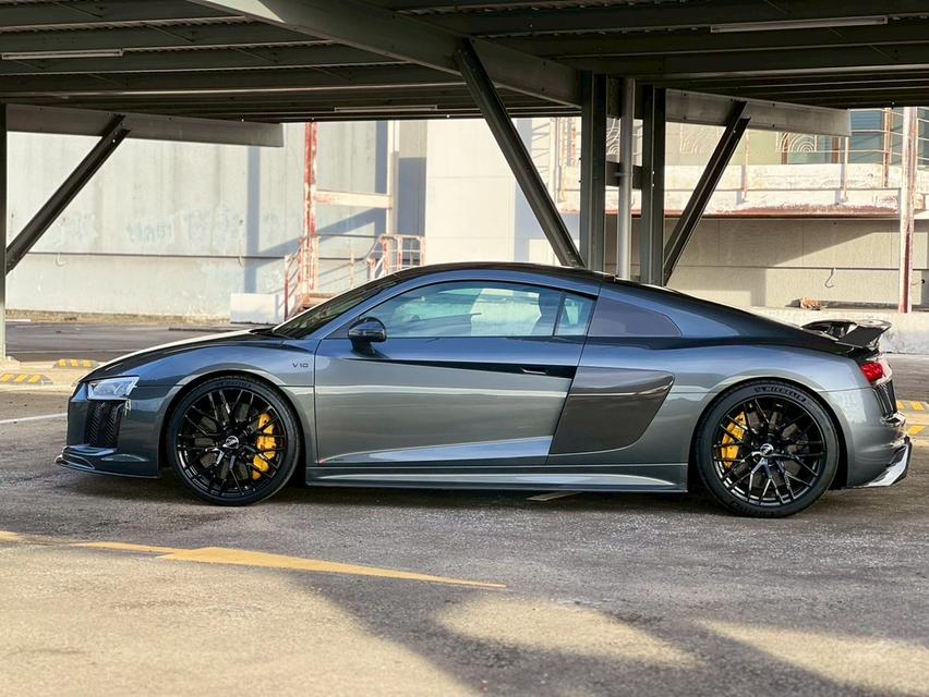 Audi R8 v10 performance 3