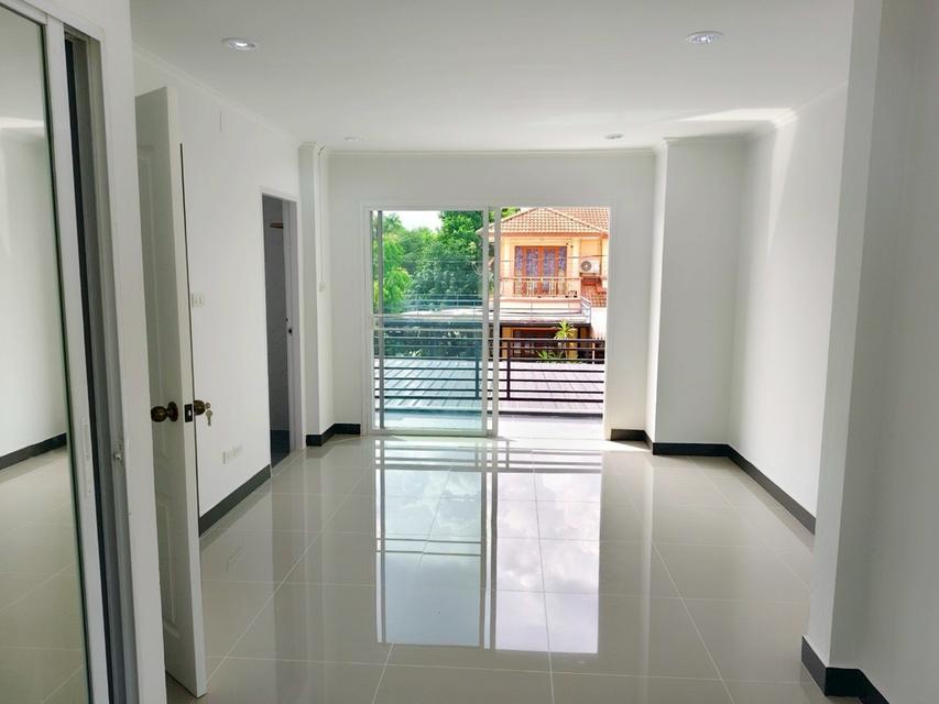  บ้านเดี่ยวหลังมุม ฟังก์ชันครบ ทำเลทอง! หมู่บ้านเนเบอร์โฮม ถ.สุขาภิบาล 5 ซอย 82 เขตคลองสามวา 18