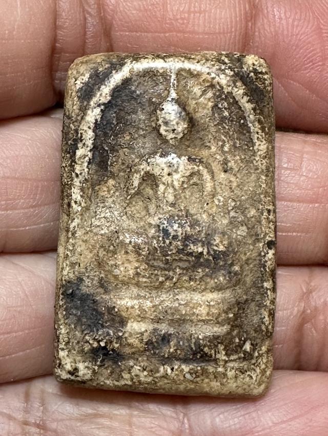 องค์ละ1000🙏พระสมเด็จ เนื้อเก่าๆ🙏พระสมเด็จพิมพ์ใหญ่🙏พระสมเด็จพิมพ์ทรงเจดีย์