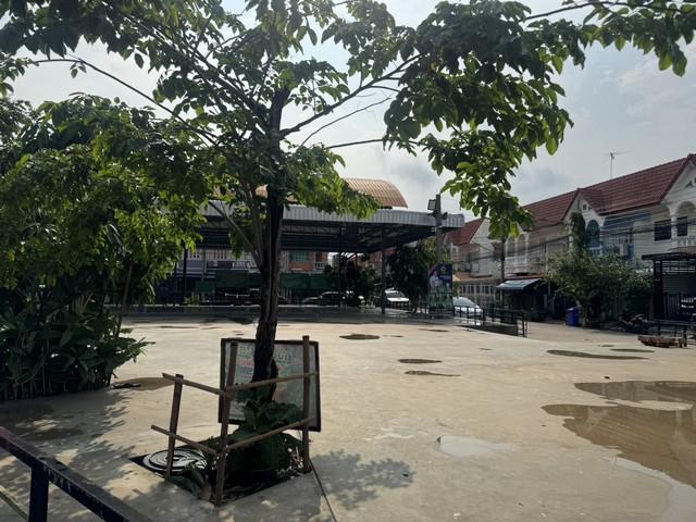 ทาวน์เฮาส์กล่อมพิรุณ 2ชั้น บ้านอยู่ตรงข้ามลานอเนกประสงค์ ทำเลดี ราคาโดน 6