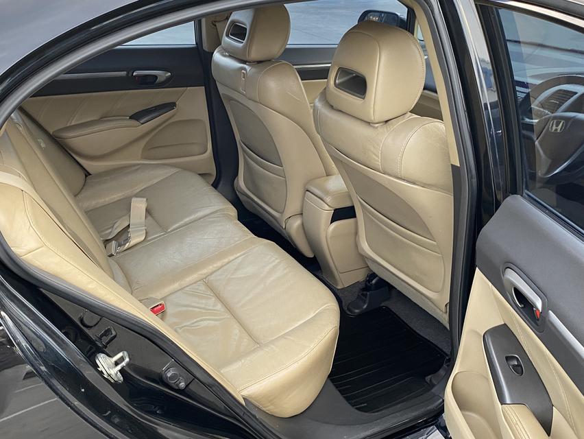 Honda Civic FD ปี 2006  เกียร์ MT พร้อมซิ่ง น๊อตไม่ขยับ สวยเดิม ภาษี 69  ราคา 95,000 บาท รูปที่ 11