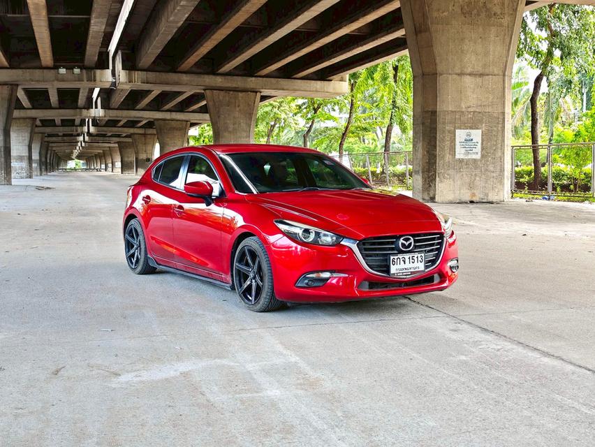 ขายรถ mazda3 2.0C Sport  ปี 2017 สีแดง เกียร์ออโต้