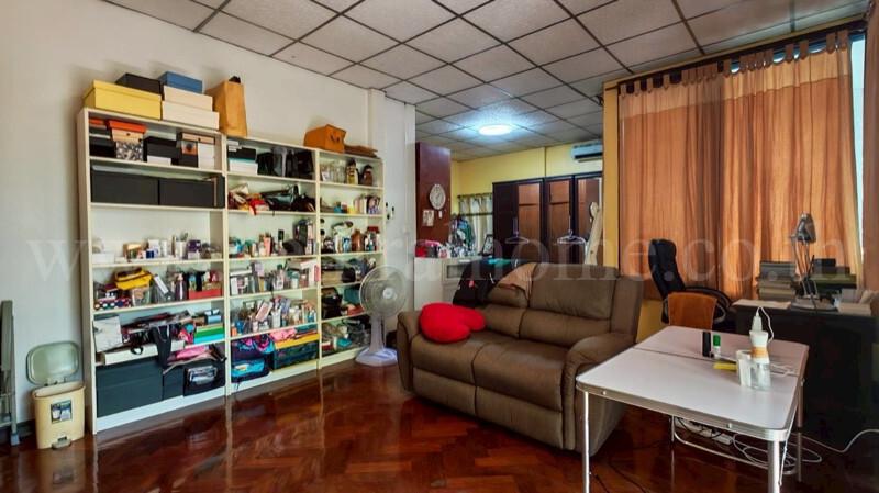 บ้านเดี่ยว พร้อมที่ดิน 232 ตร.วา ซอย ลาดพร้าว 107 ใกล้มหาวิทยาลัยรัตนบัณฑิต 19