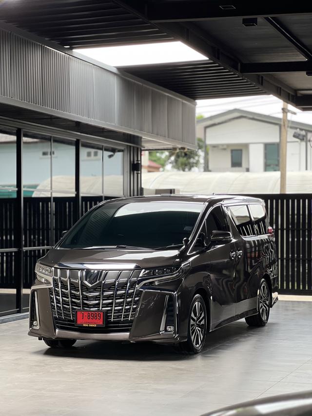 Toyota Alphard 2.5 SC Package
