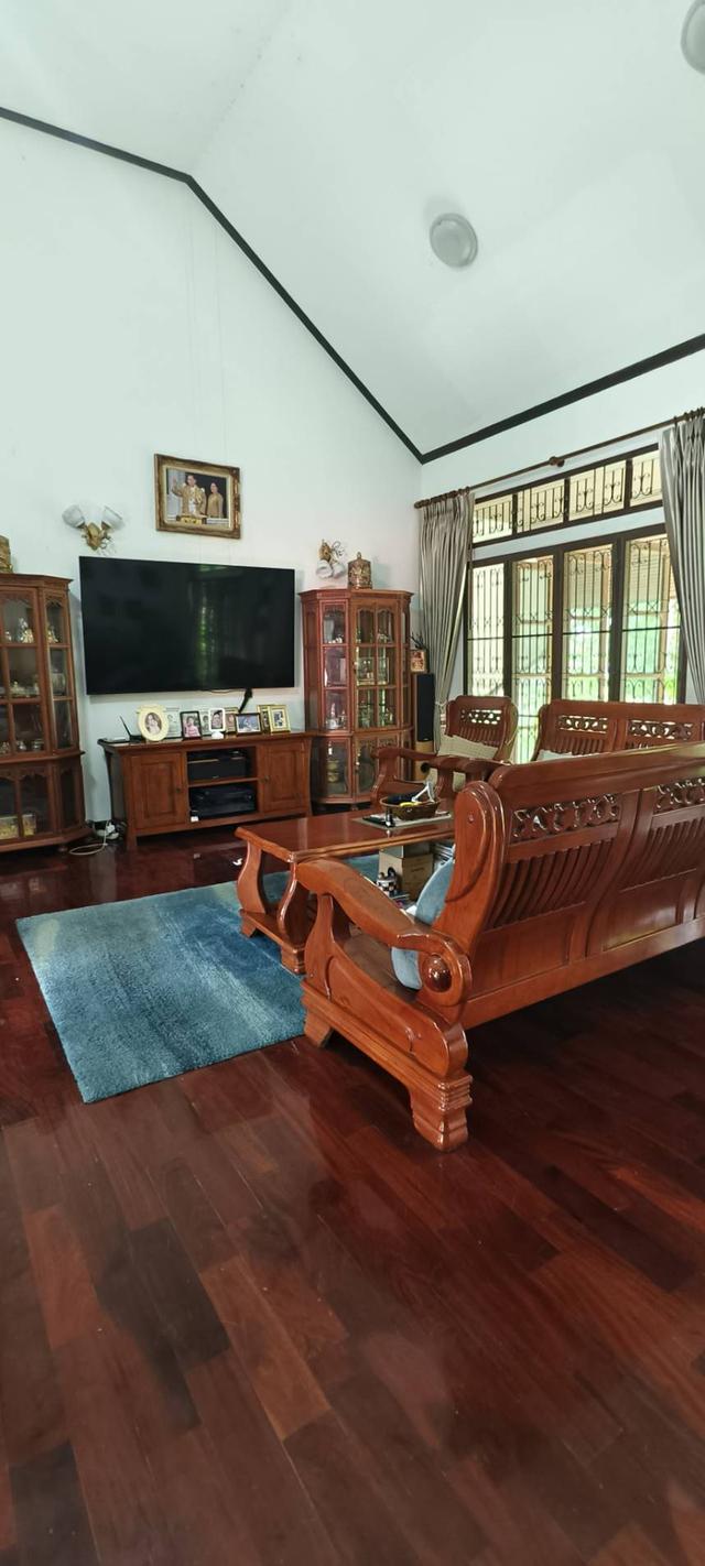 ขายที่ดินพร้อมบ้านเดี่ยว 2 ชั้น 3 ไร่ ซ.เทศบาลบางปู 55 (ซ.ยัวซ่า) ใกล้รถไฟฟ้าBTS สถานีเคหะฯ ถ.สุขุมวิท ต.ท้ายบ้านใหม่ อ.เมือง สมุทรปราการ