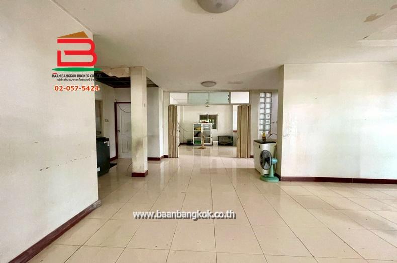 บ้านเดี่ยว หมู่บ้าน พรพิมาน คลอง5 เนื้อที่ 63 ตรว. ถ.รังสิต-นครนายก ต.รังสิต อ.ธัญบุรี จ.ปทุมธานี