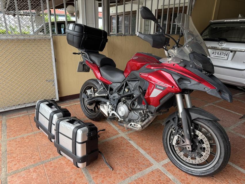 Bigbike benelli สีแดง