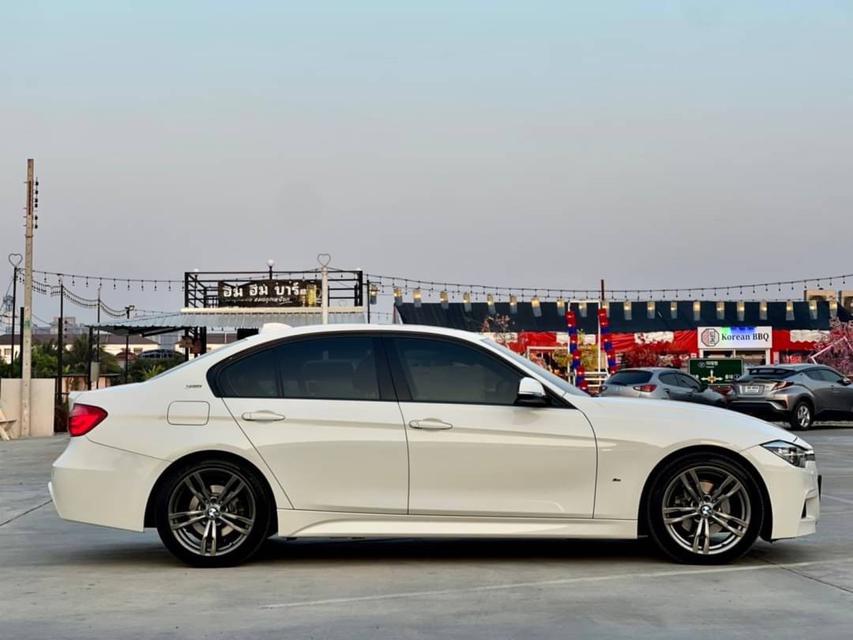 Bmw 330e M Sport Sunroof Topสุด ปี2017 5