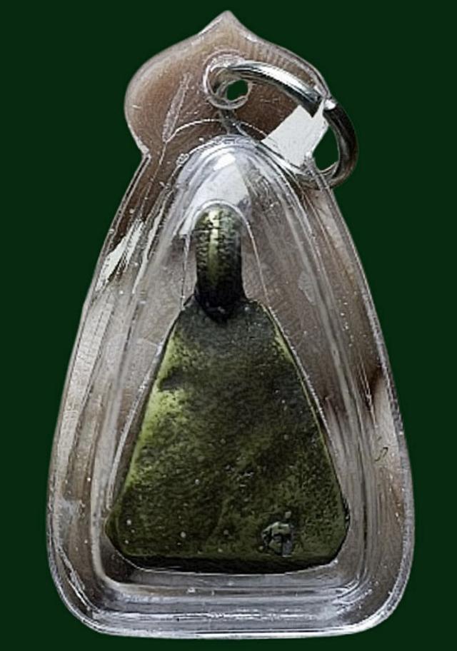 พระหลวงพ่อเงินเก่าเลี่ยมกรอบเก่า 3