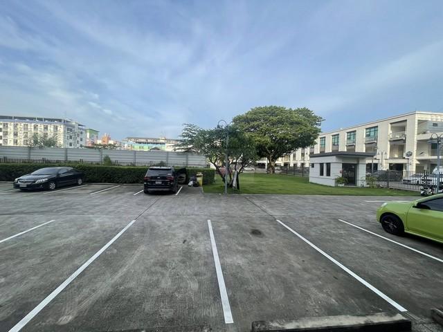 ขาย โฮมออฟฟิศ 4 ชั้น ทำเลทอง โครงการ Chic District ซอยรามคำแหง 53 ลาดพร้าว 112 **ขายถูกกว่าซื้อโครงการ ซอยหน้ามหาลัยรามคำแหง ใกล้ราชมัง 2