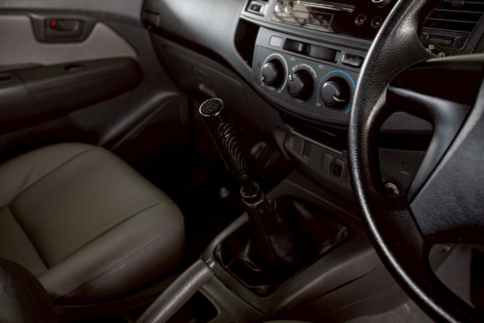 Toyota Vigo Champ SmartCab 2.5E ดีเซล เกียร์ธรรมดา ปี 2014 สีขาว 19