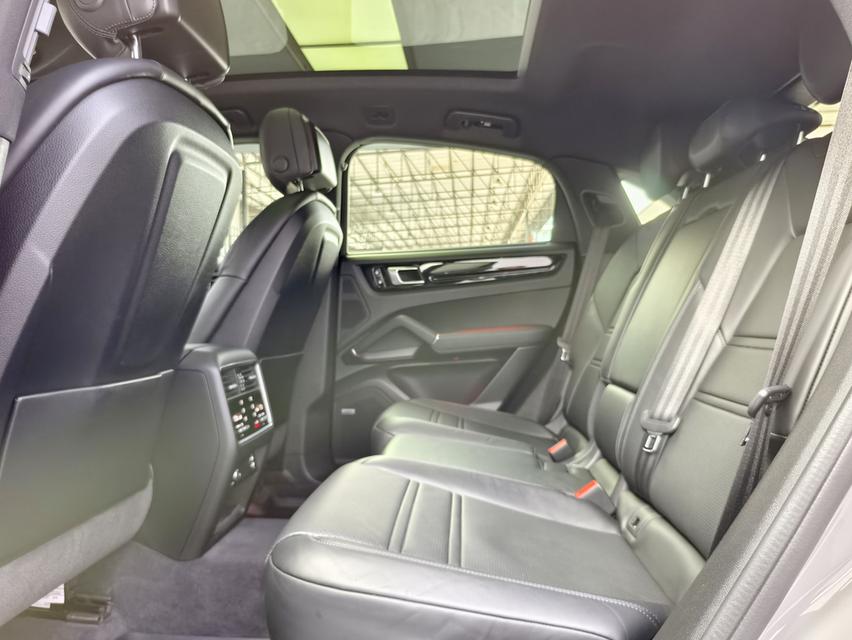 Porsche Cayenne E-Hybrid Coupe 2022 11