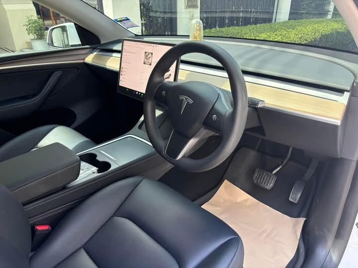 ขาย TESLA MODEL Y 4