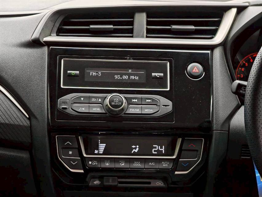 ขาย HONDA BRIO 1.2 V 2019 12