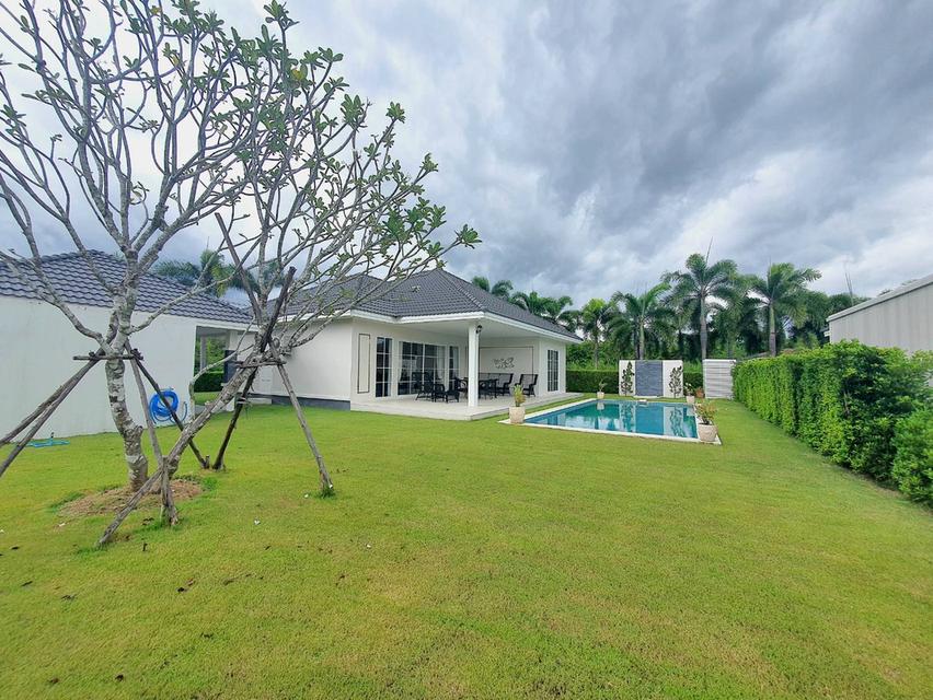 Modern Pool Villa with Mountain Views – Black Mountain, Hua Hin 8