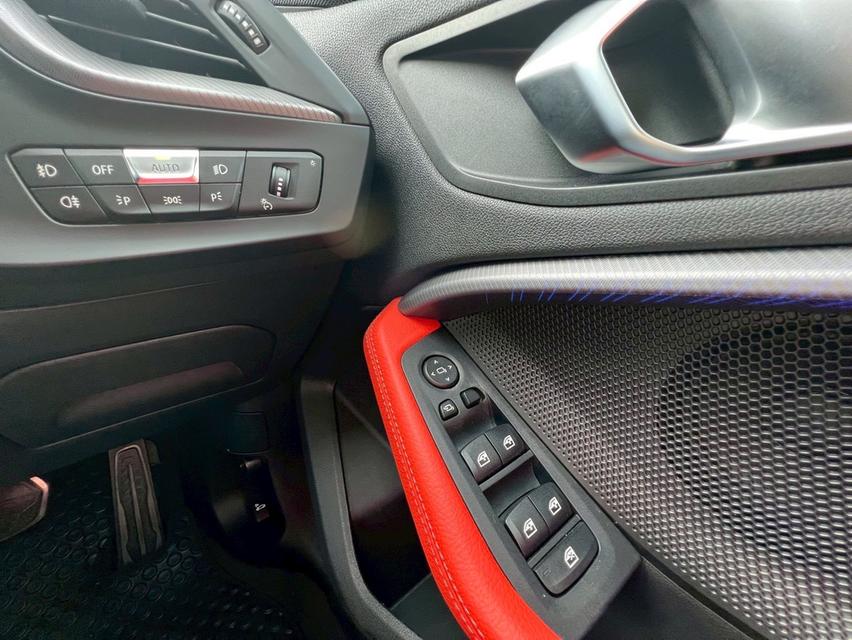 BMW 220i Grand Coupe M Sport ปี 2021 จด 2022  8
