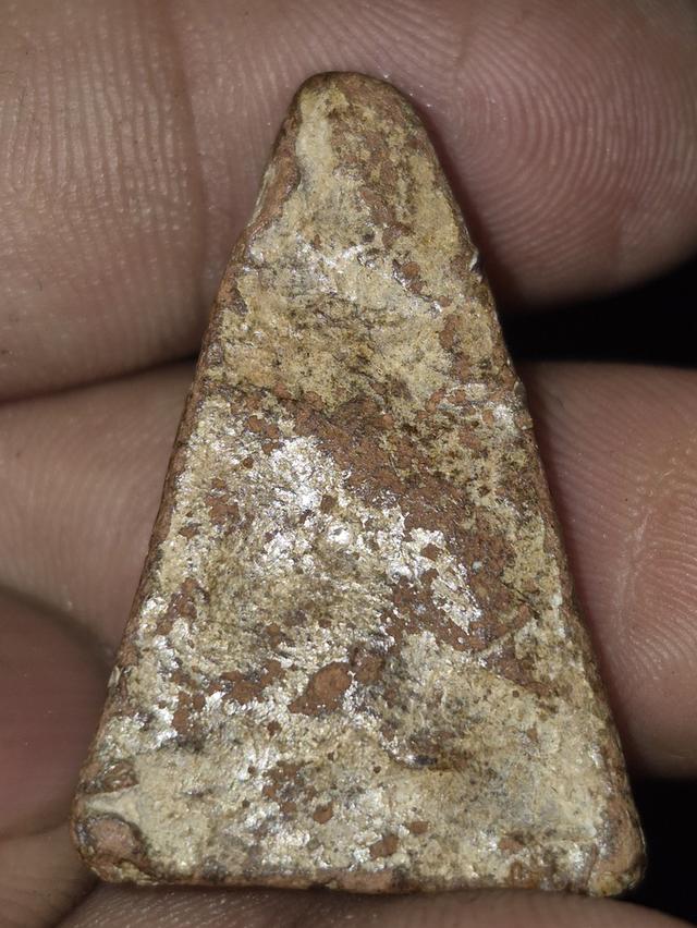 พระนางพญาเข่าตรง พิษณุโลก รูปที่ 1