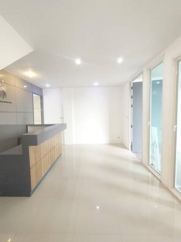 ให้เช่าทาวน์โฮม4ชั้นห้องมุม 300ตร.ม.ย่านรามอินทราใกล้แฟชั่นไอแลนส์,MRTวงแหวนรามอินทรา สามารถจดทะเบียนบริษัทได้ 2
