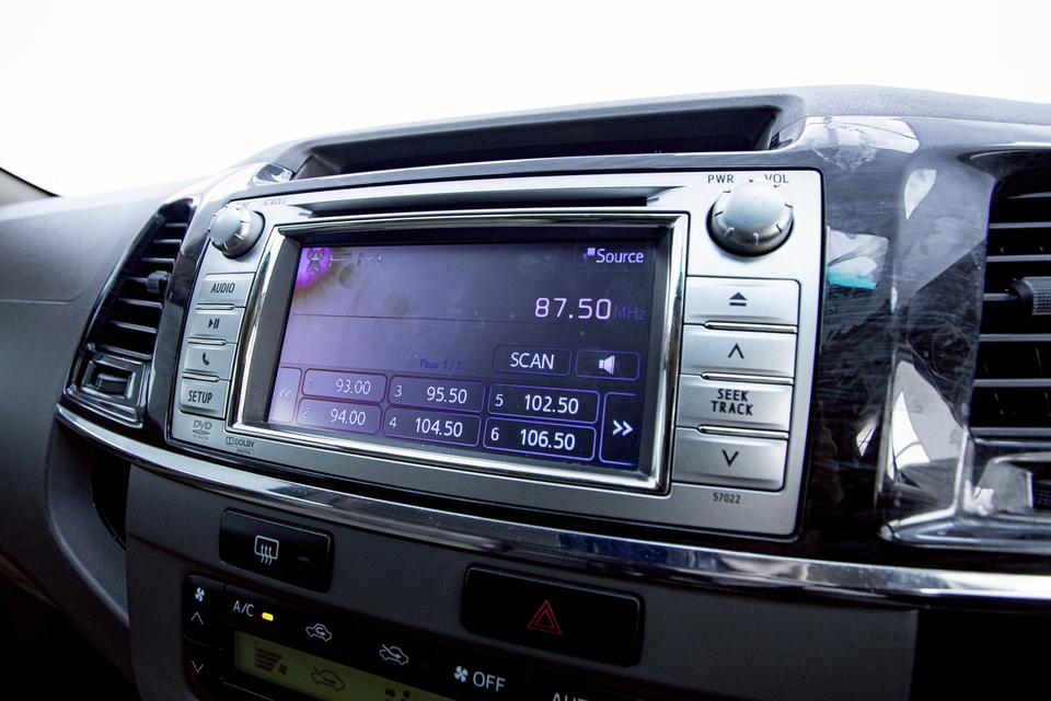 TOYOTA FORTUNER 2.7 V 2WD 2011  8