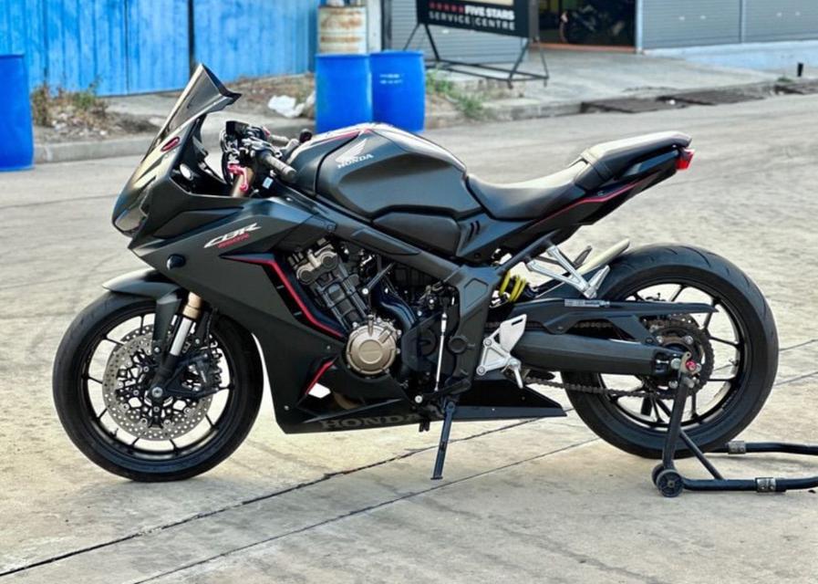 มอเตอร์ไซค์ Honda CBR650R 2