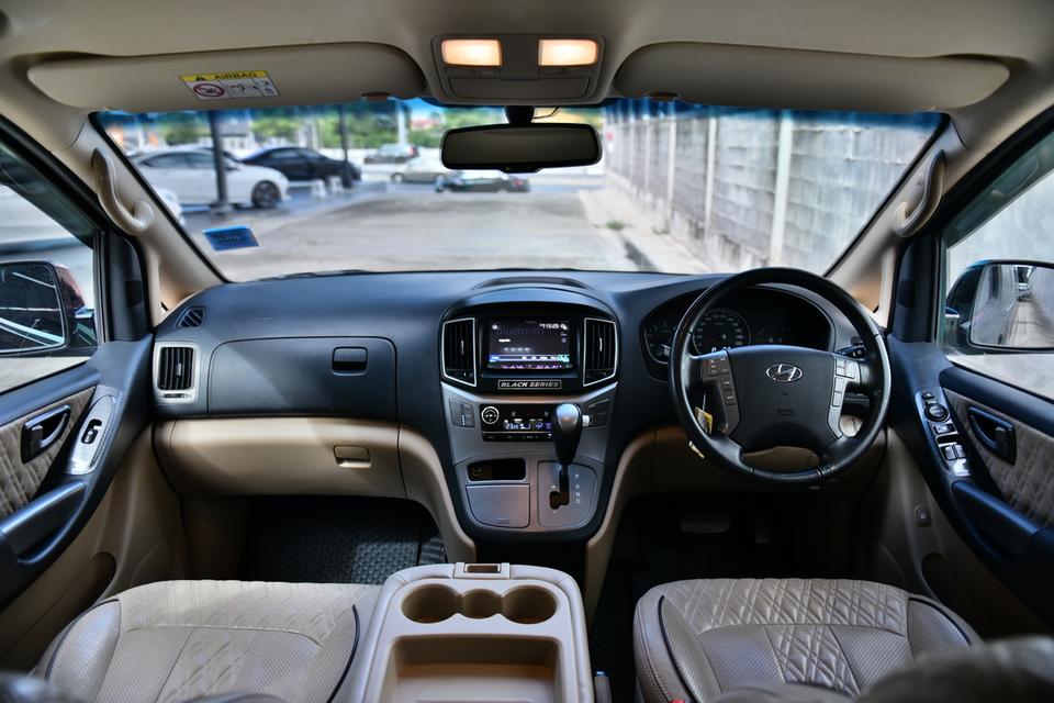 🎊"FULL OPTION HYUNDAI H1 รุ่นพิเศษ BLACK SERIES ทะเบียนคืน"🎊 รูปที่ 8